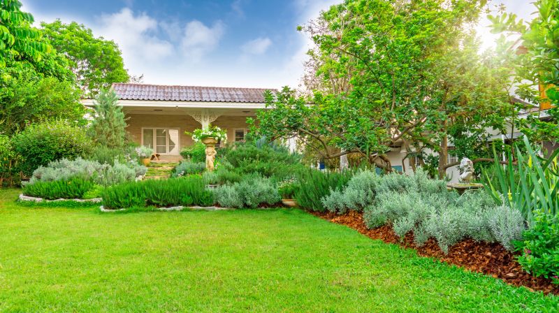 Residential Mulching in Honolulu, HI